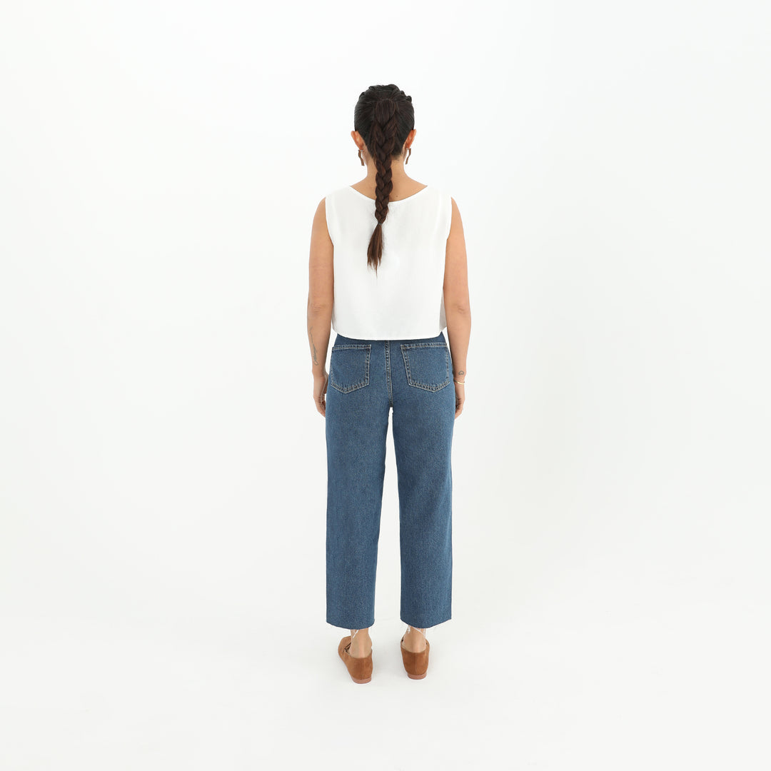 Sleeveless Cross Closure Crop Top 60633