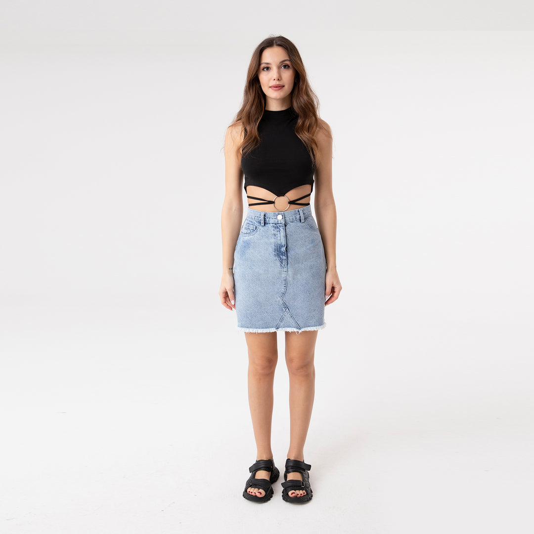 Crop Top Metal Ring and Cut Off Shoulder Detail Top 31060